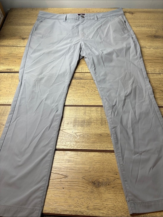 UNTUCKit Other - Men’s UNTUCKit Chancellor Performance Light Gray Pants Size 40x32